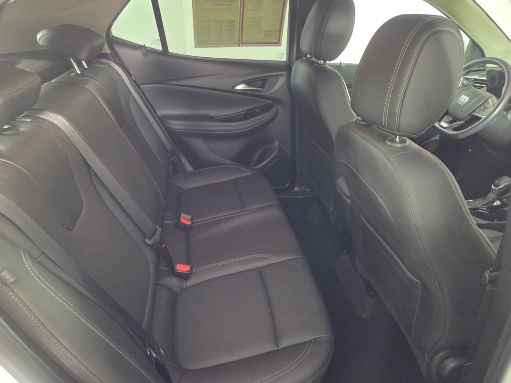Used 2024 Buick Encore GX Sport Touring FWD image 29