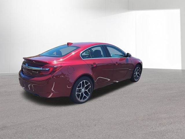 Used 2017 Buick Regal Sport Touring FWD image 9