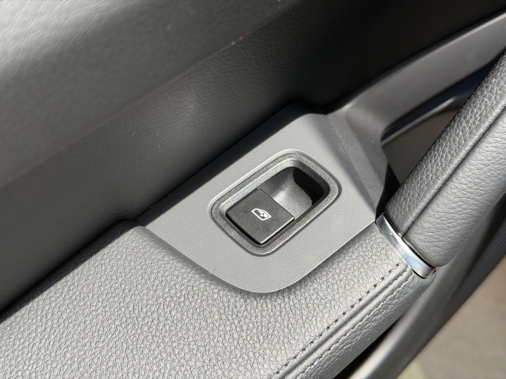 Used 2023 Porsche Cayenne Platinum Edition AWD/4WD image 88