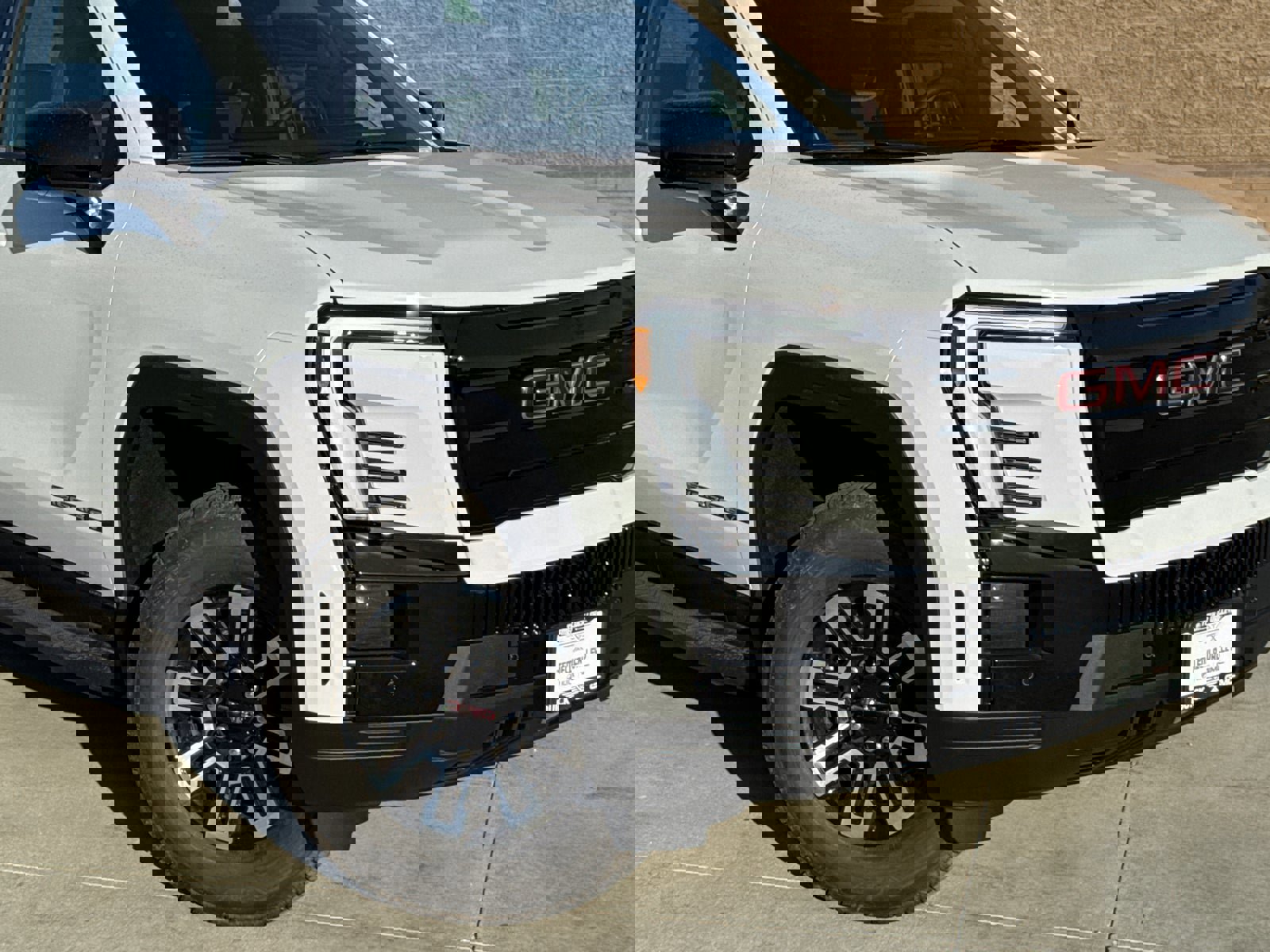 Used 2026 GMC Sierra EV Elevation image 3