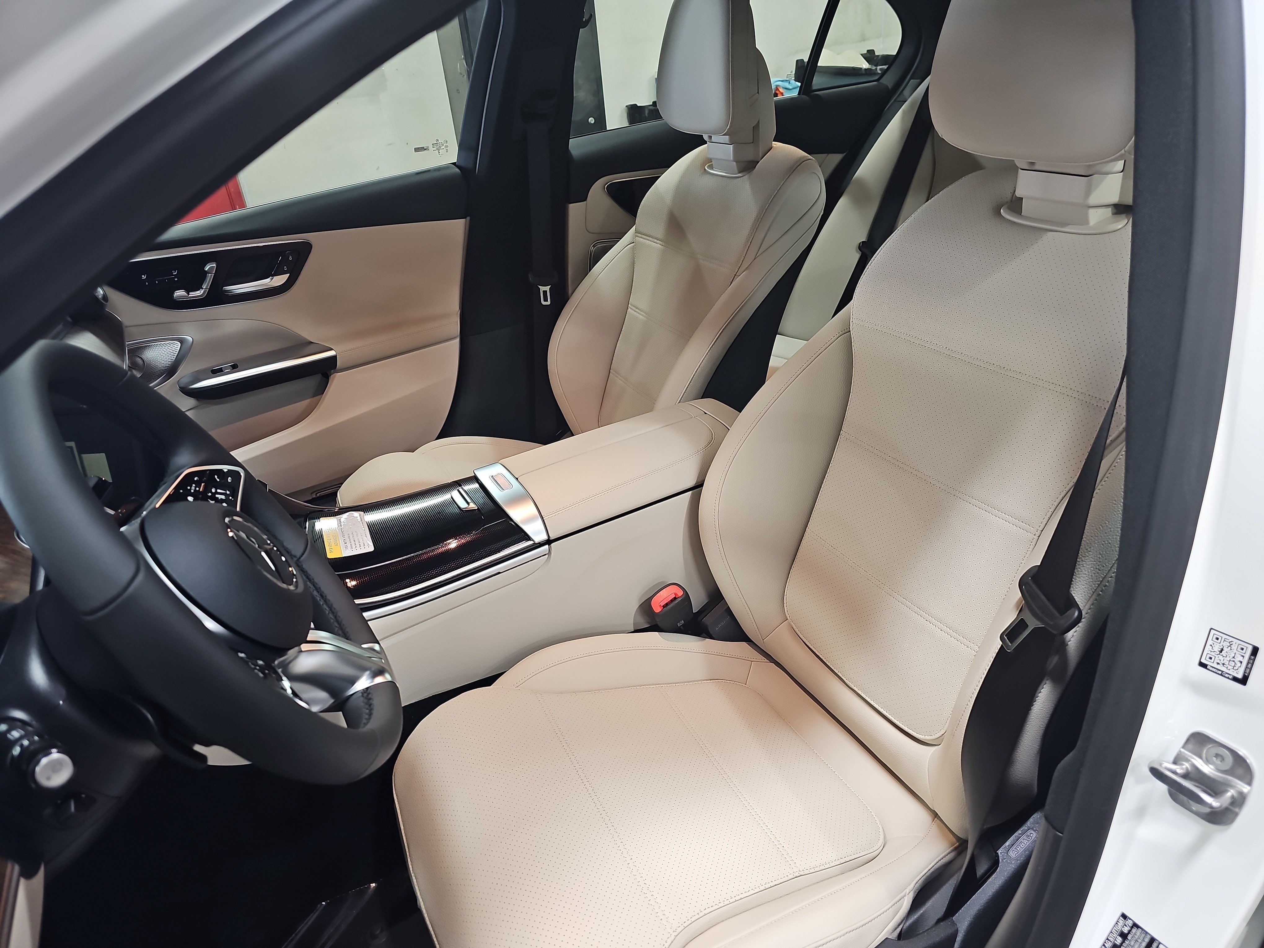 New 2026 Mercedes-Benz C 300 4MATIC Sedan image 15