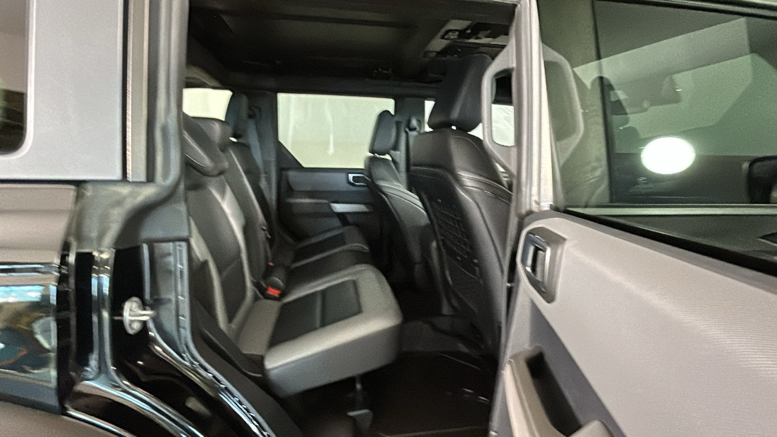 Used 2022 Ford Bronco Black Diamond w/ Sasquatch Package AWD/4WD image 33