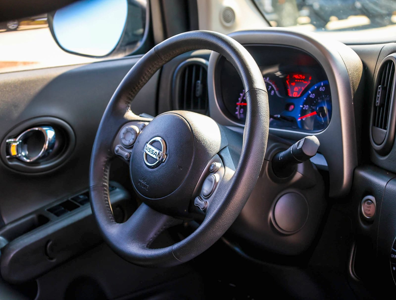 Used 2014 Nissan Cube 1.8 SL w/ SL Preferred Package FWD image 11