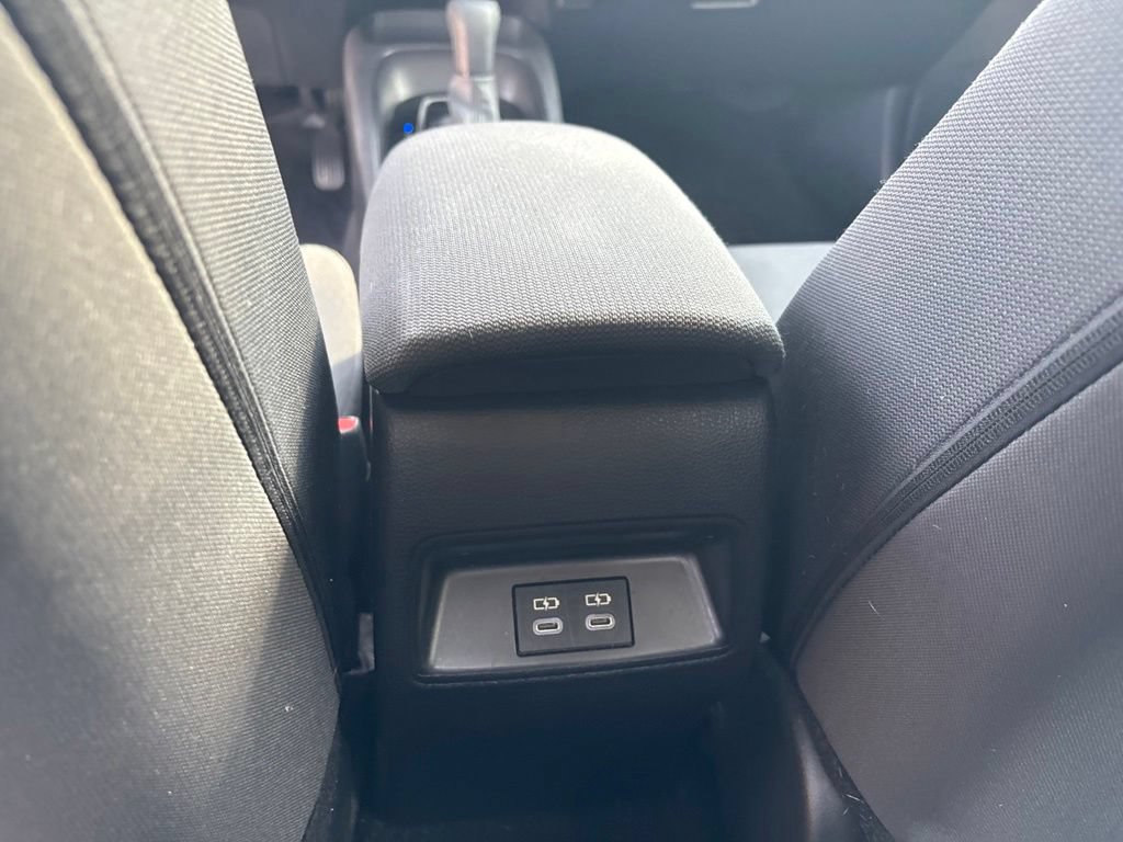 Used 2025 Toyota Corolla LE FWD image 21