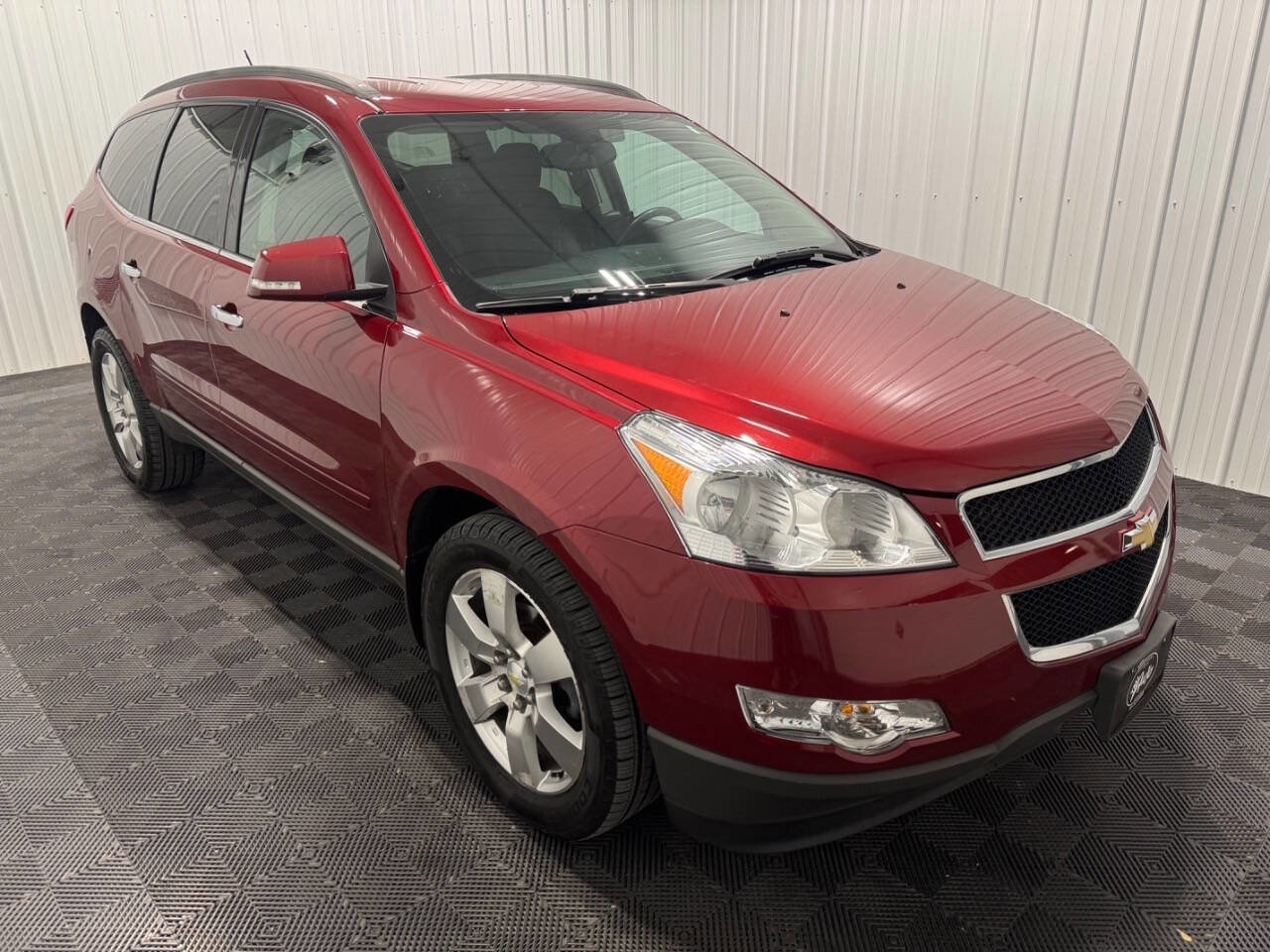 Used 2011 Chevrolet Traverse LT w/ Red Premiere Package image 2
