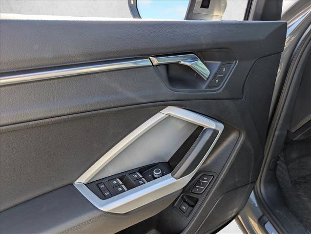 Used 2022 Audi Q3 2.0T Premium Plus w/ Premium Plus Package image 25