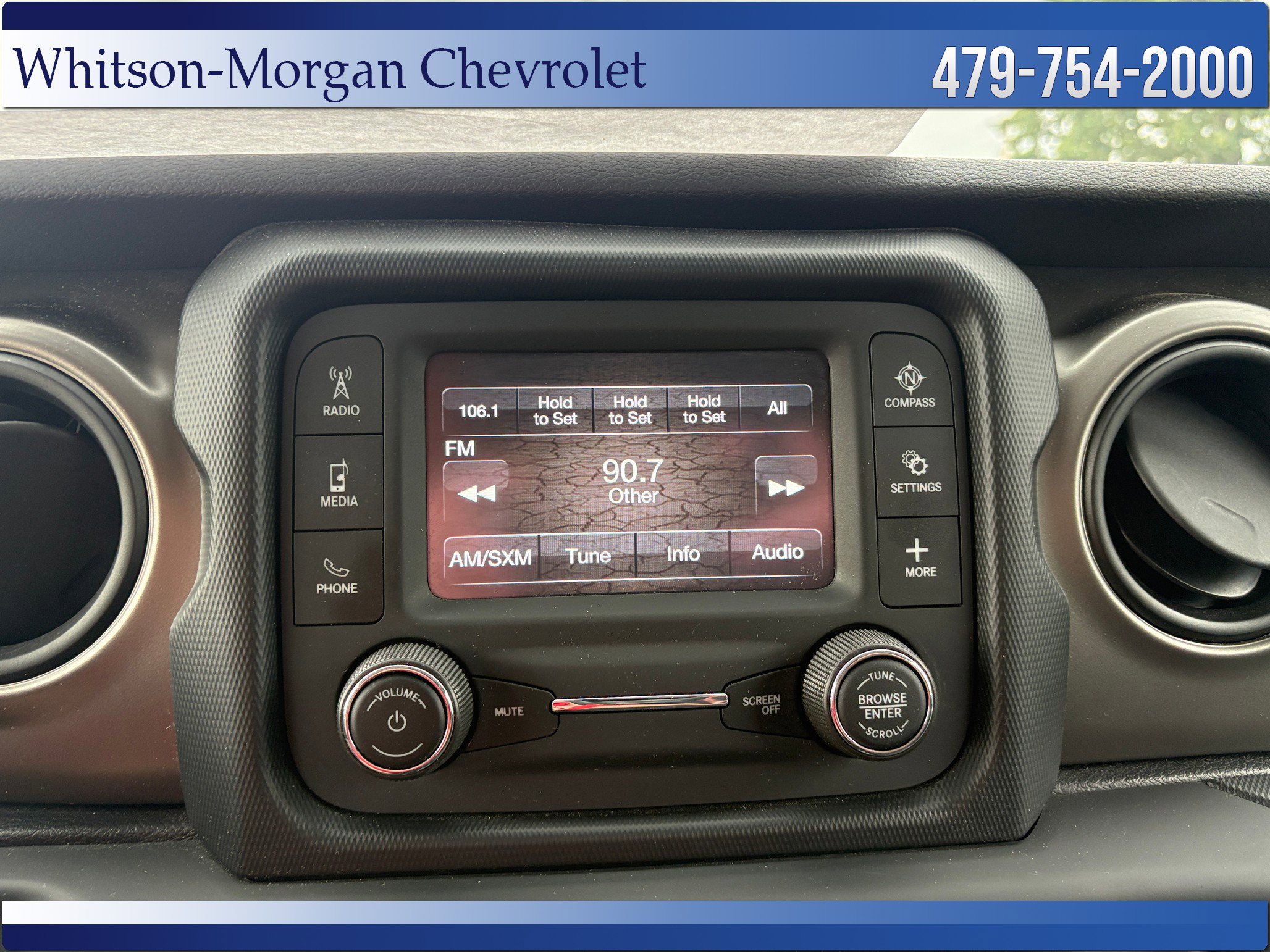 Used 2018 Jeep Wrangler Sport AWD/4WD image 15
