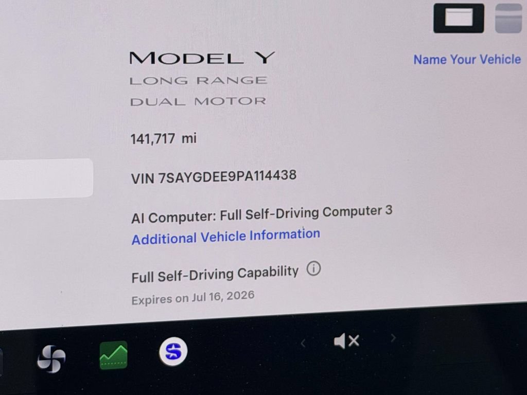 Used 2023 Tesla Model Y Long Range AWD/4WD image 10