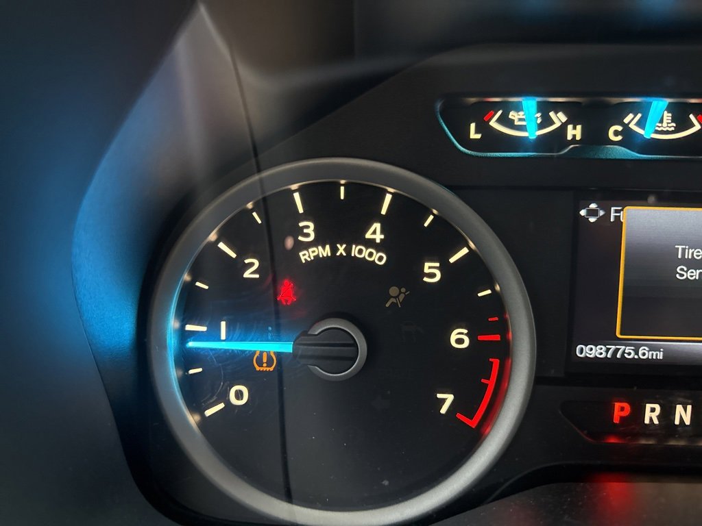 Used 2015 Ford F150 XLT w/ Equipment Group 302A Luxury image 10