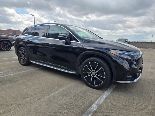 Used 2023 Mercedes-Benz EQS 450+ SUV image 2