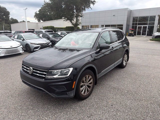 Used 2018 Volkswagen Tiguan SE AWD/4WD image 2