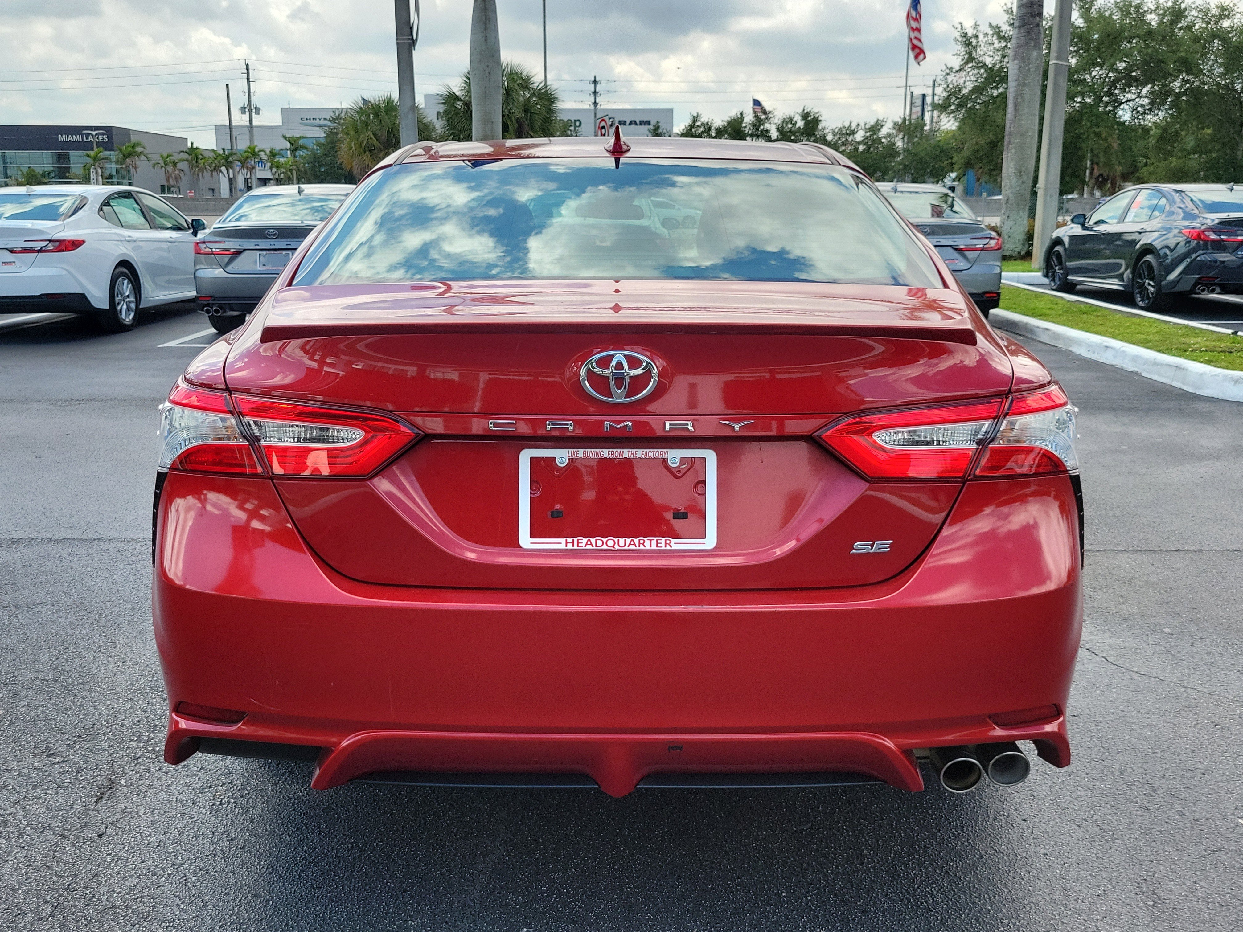 Used 2020 Toyota Camry SE FWD image 10