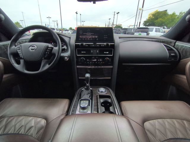 Used 2022 Nissan Armada Platinum w/ Captain's Chairs Package AWD/4WD image 2
