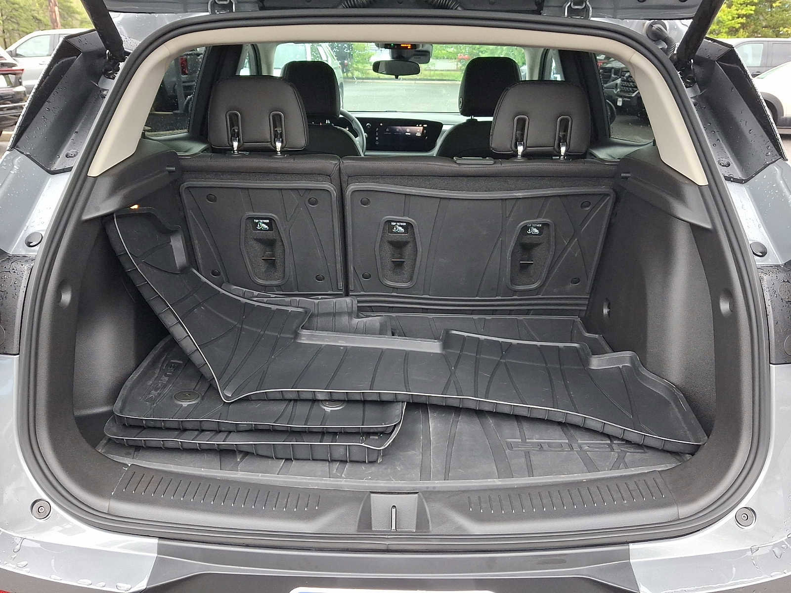 Certified 2025 Buick Encore GX Preferred FWD image 29
