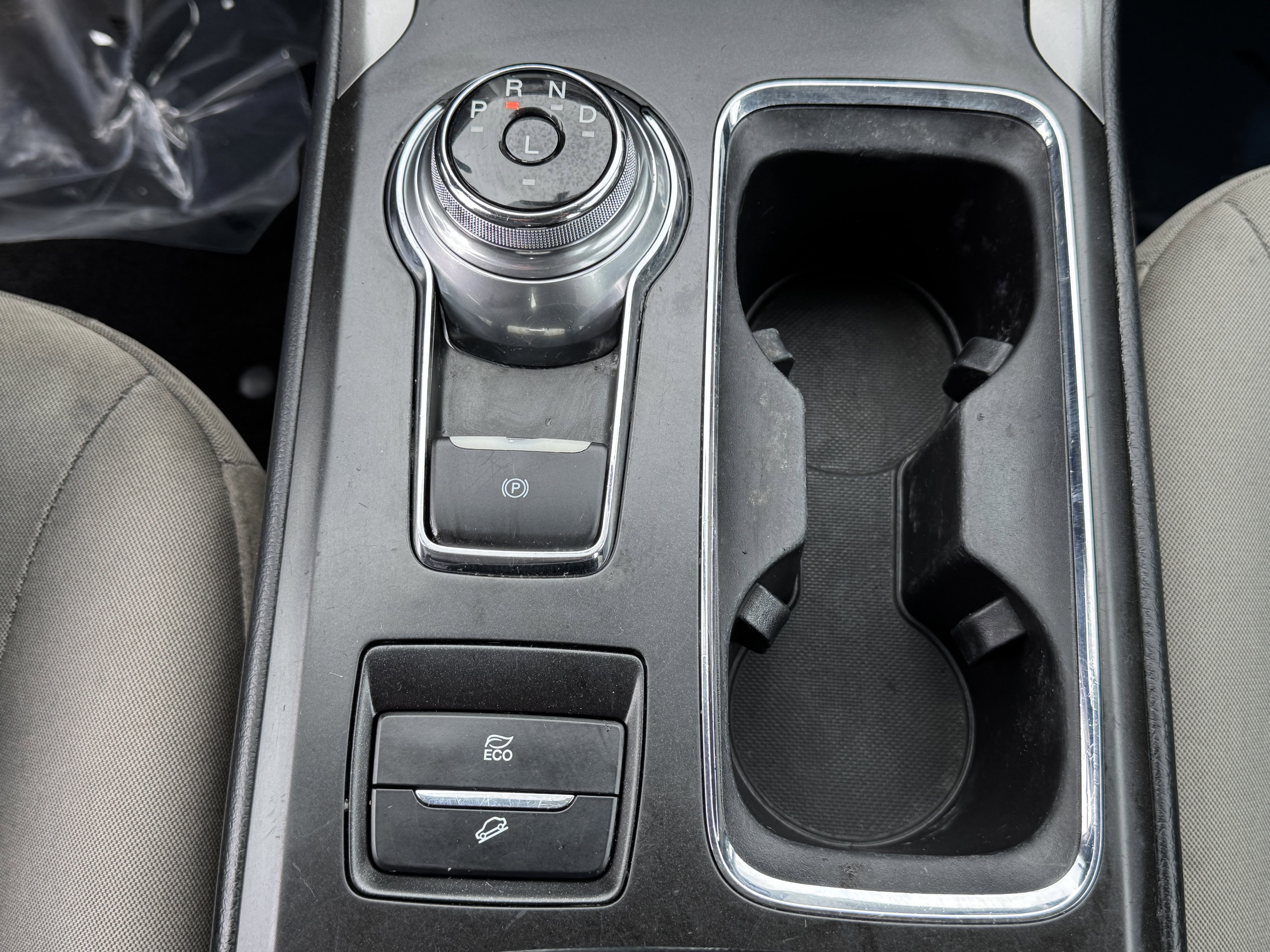 Used 2018 Ford Fusion S image 27