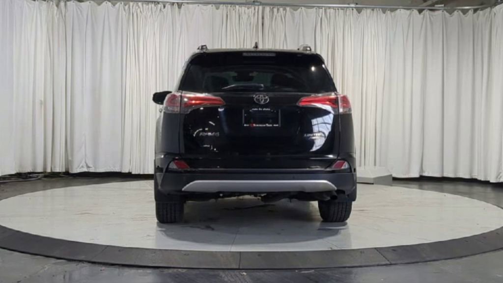 Used 2016 Toyota RAV4 Limited AWD/4WD image 9