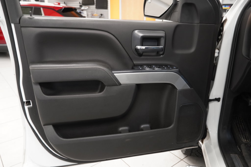 Used 2018 Chevrolet Silverado 1500 LT w/ All Star Edition AWD/4WD image 16