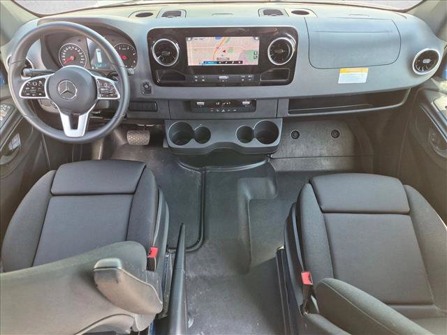 Used 2023 Mercedes-Benz Sprinter 2500 image 15