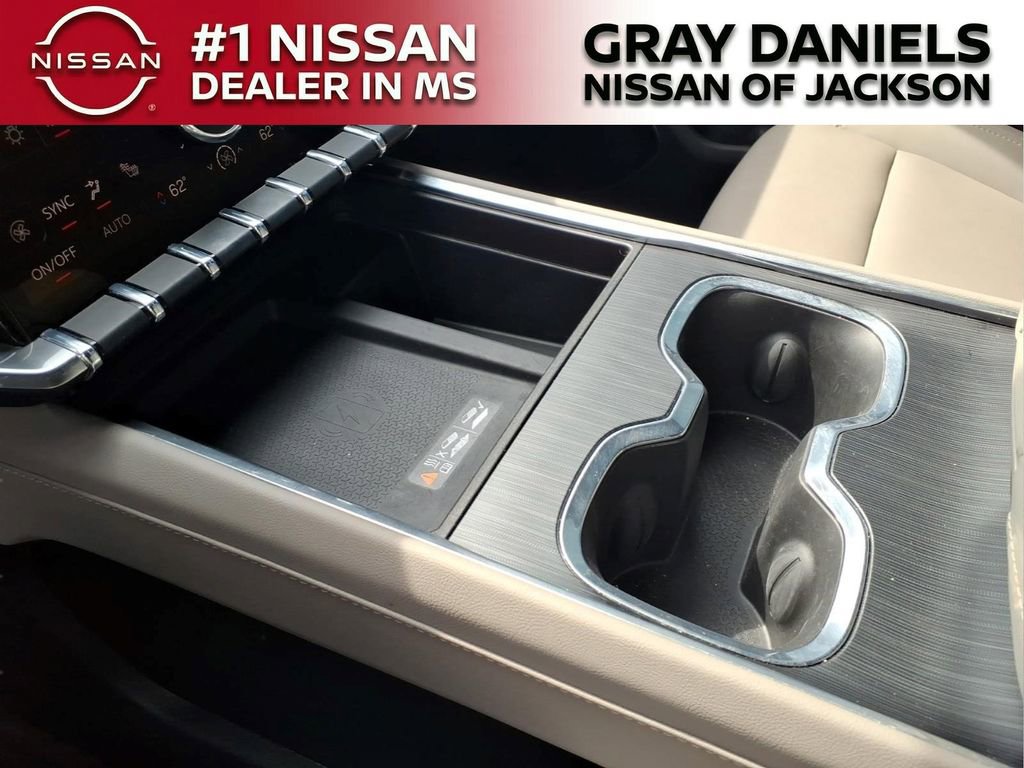 Used 2025 GMC Acadia Elevation w/ Elevation Premium Package FWD image 19