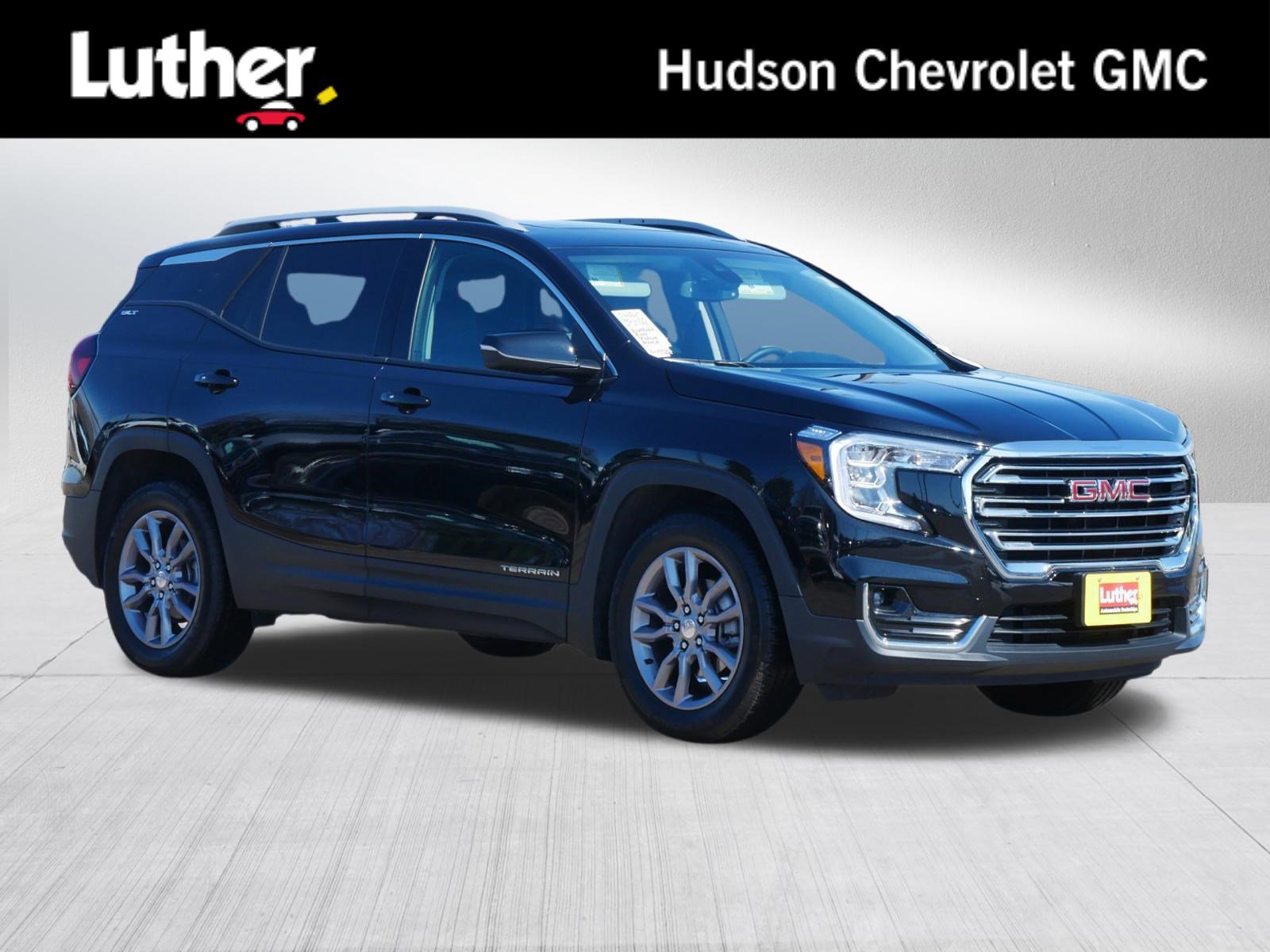 Used 2024 GMC Terrain SLT w/ Infotainment Package II