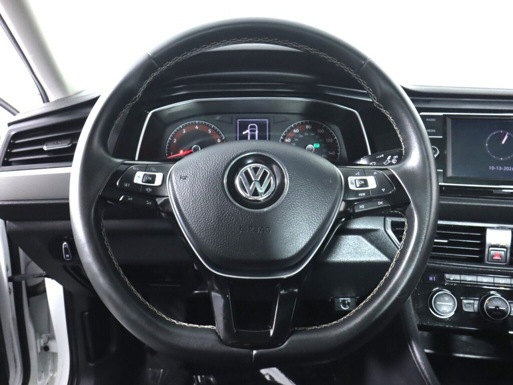 Used 2021 Volkswagen Jetta SE FWD image 11