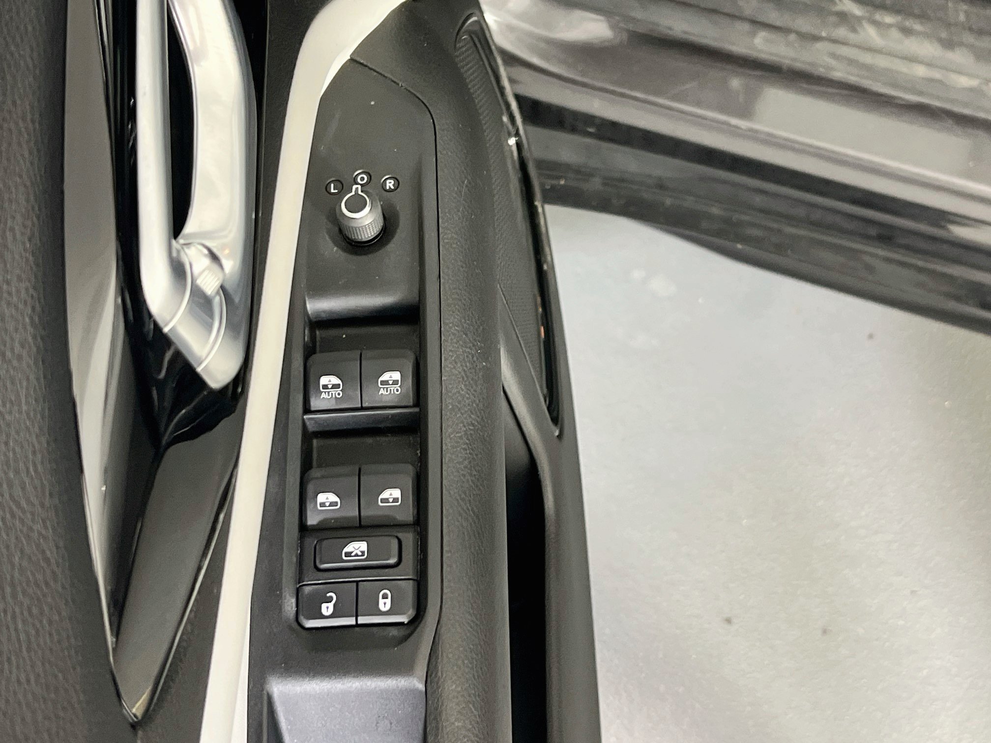 Used 2022 Jeep Compass Limited w/ Elite Group AWD/4WD image 18