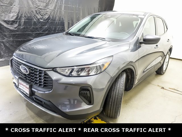 Used 2023 Ford Escape Active w/ Cold Weather Package image 4