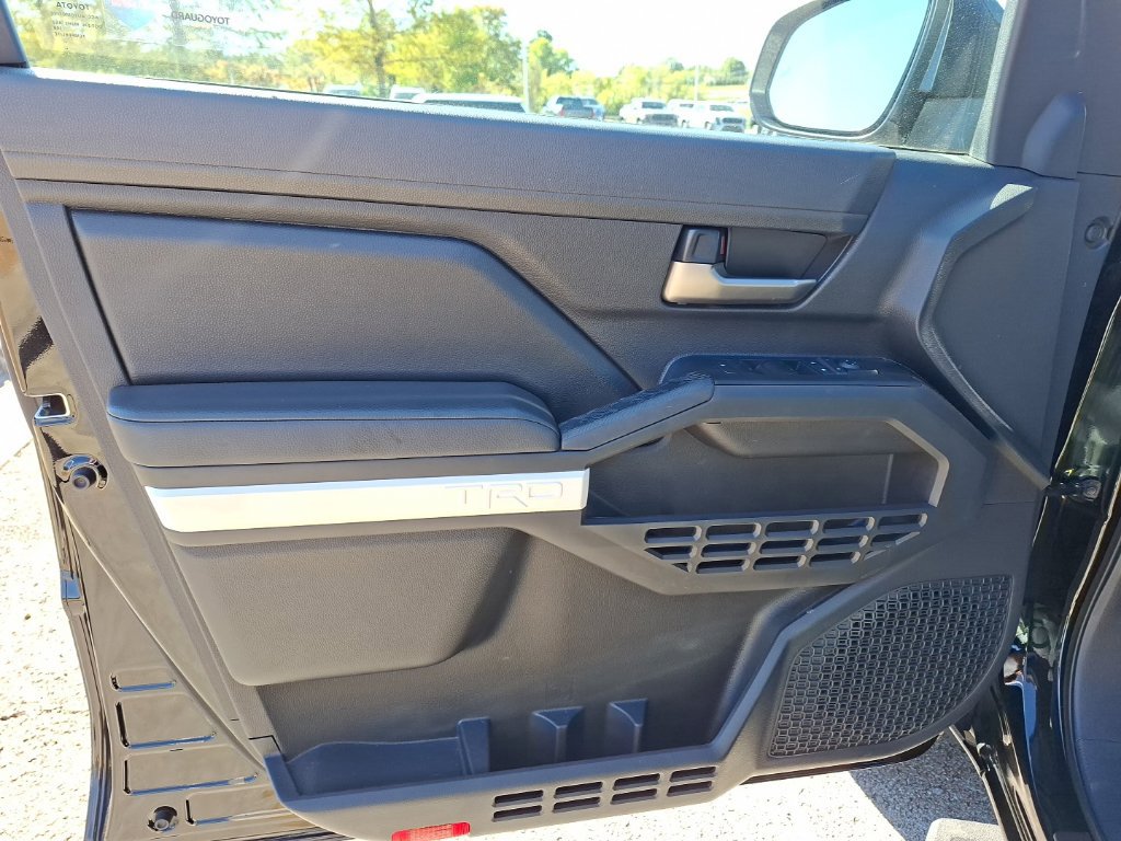 Used 2024 Toyota Tacoma TRD Sport RWD image 11