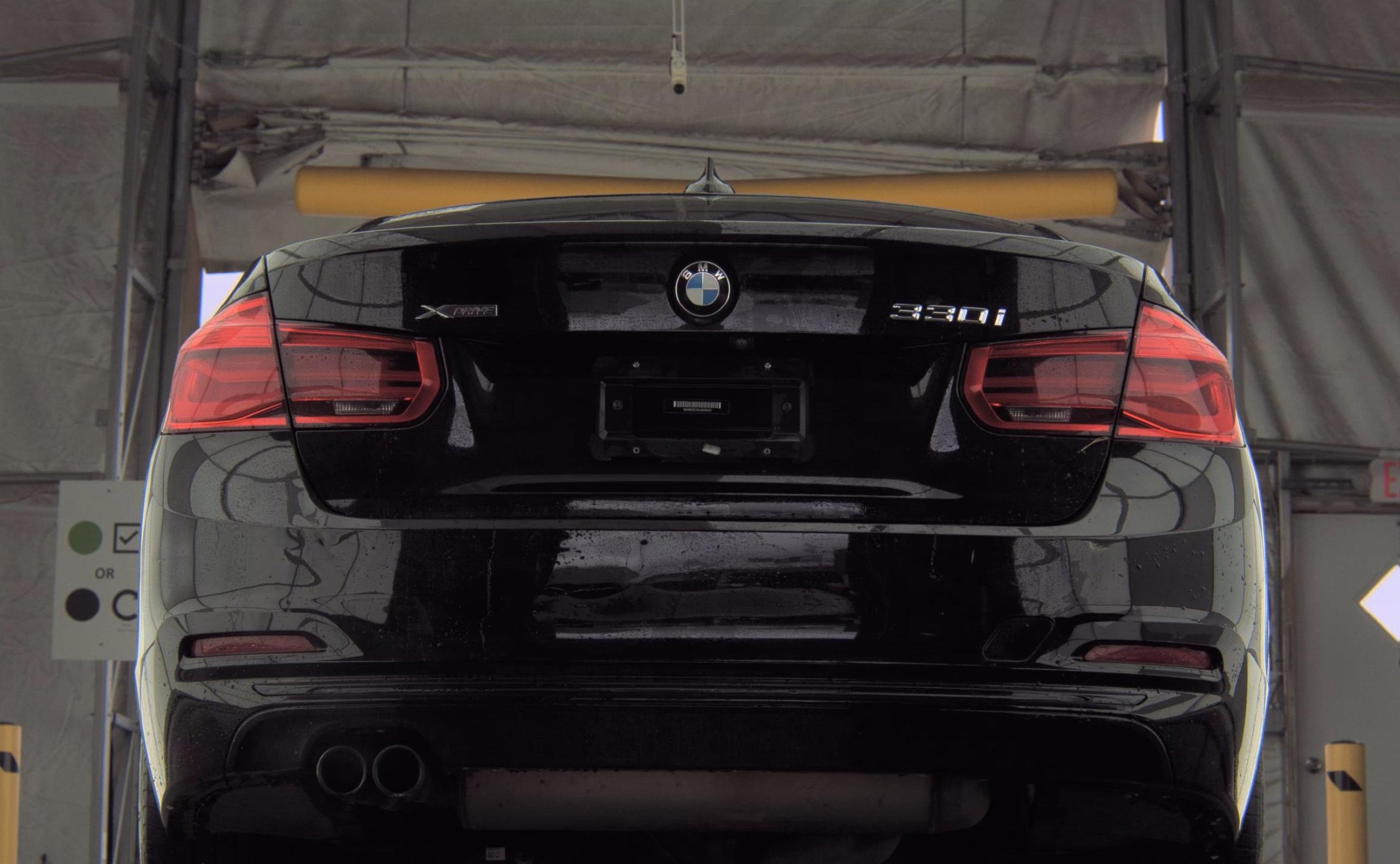 Used 2018 BMW 330i xDrive Sedan w/ Convenience Package image 5