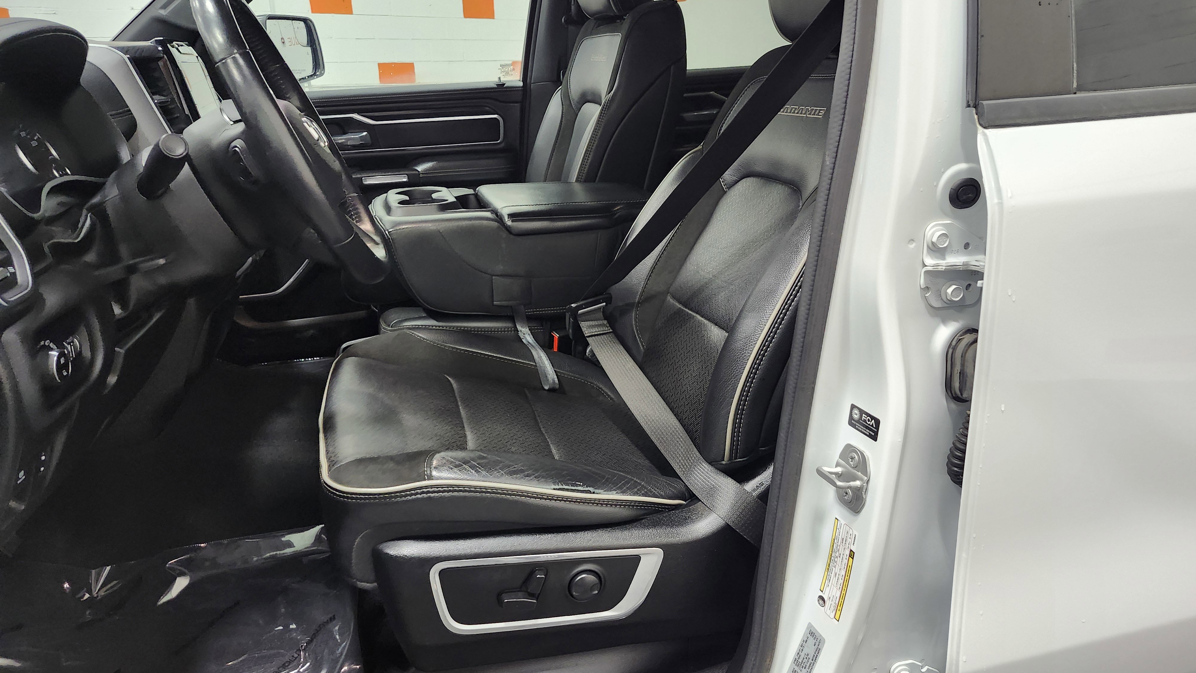 Used 2023 RAM 1500 Laramie image 29