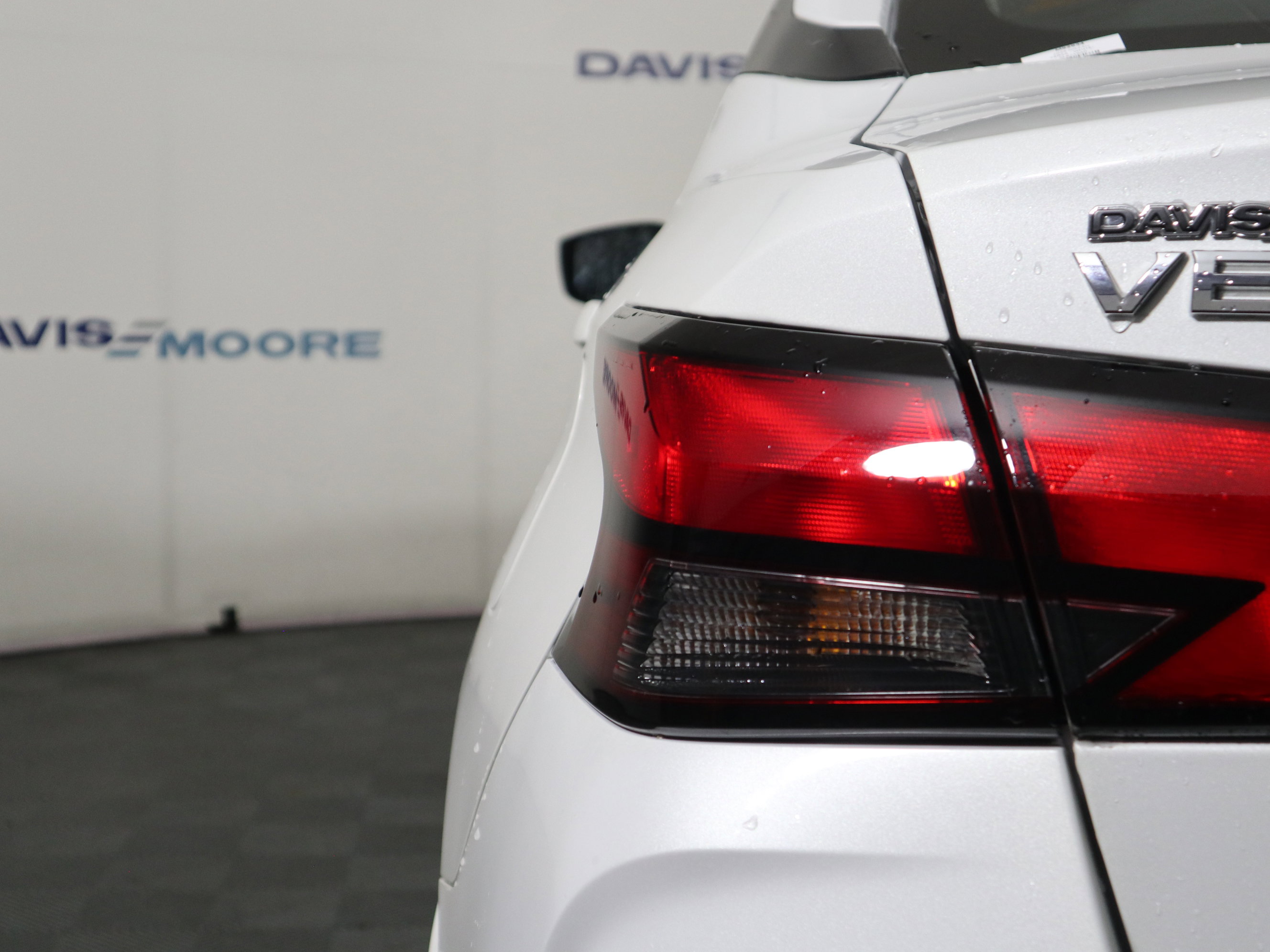 Used 2025 Nissan Versa SV w/ Trunk Package image 10