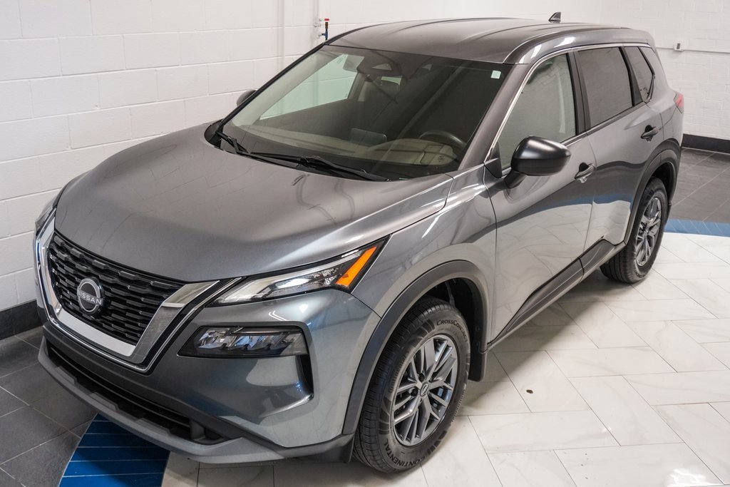 Used 2023 Nissan Rogue S image 38