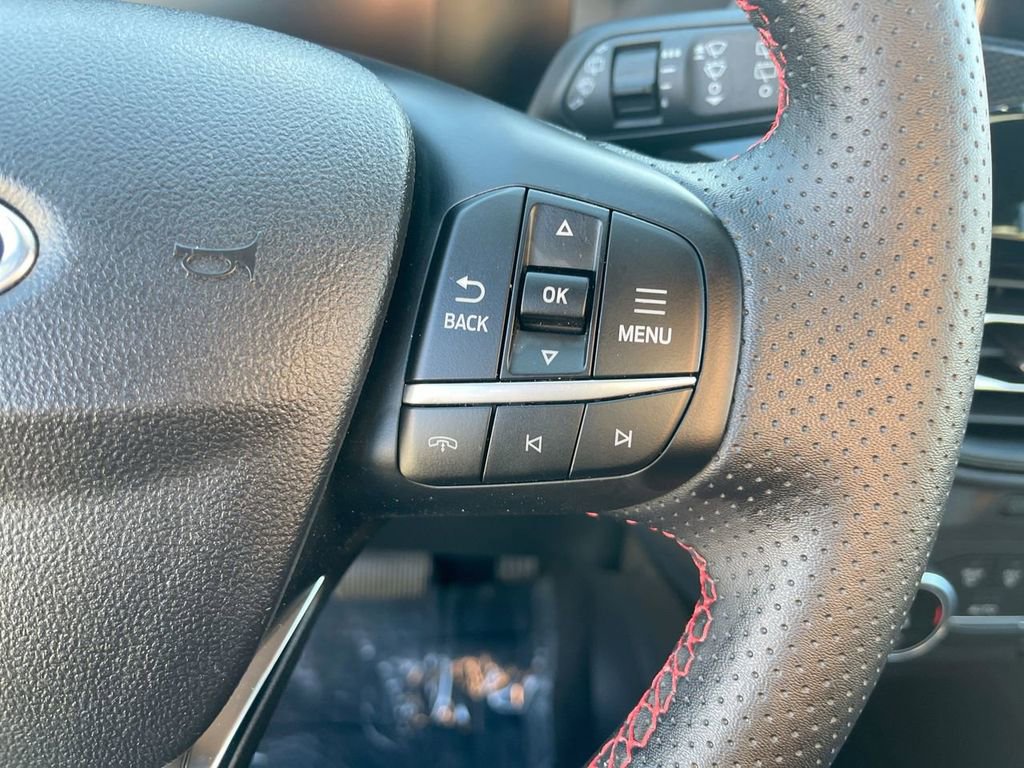 Used 2025 Ford Escape ST-Line w/ Equipment Group 301A image 28