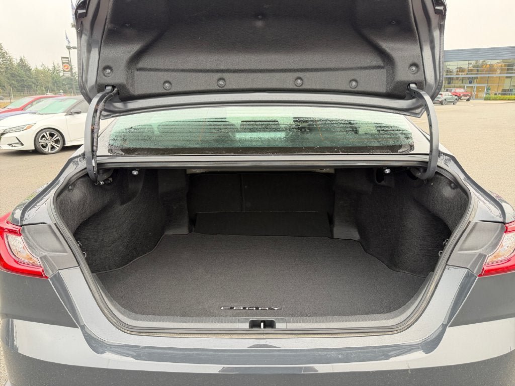Used 2026 Toyota Camry SE FWD image 22