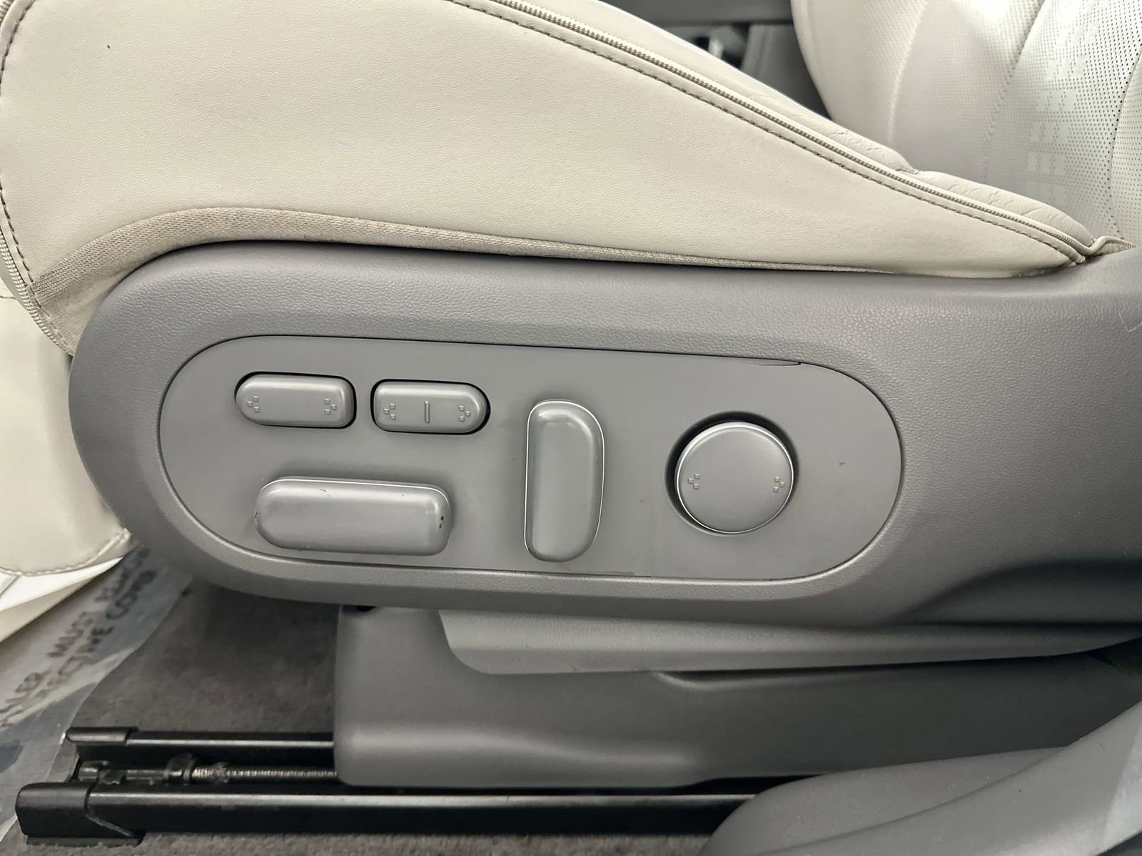 Used 2023 Hyundai Ioniq 5 Limited image 13