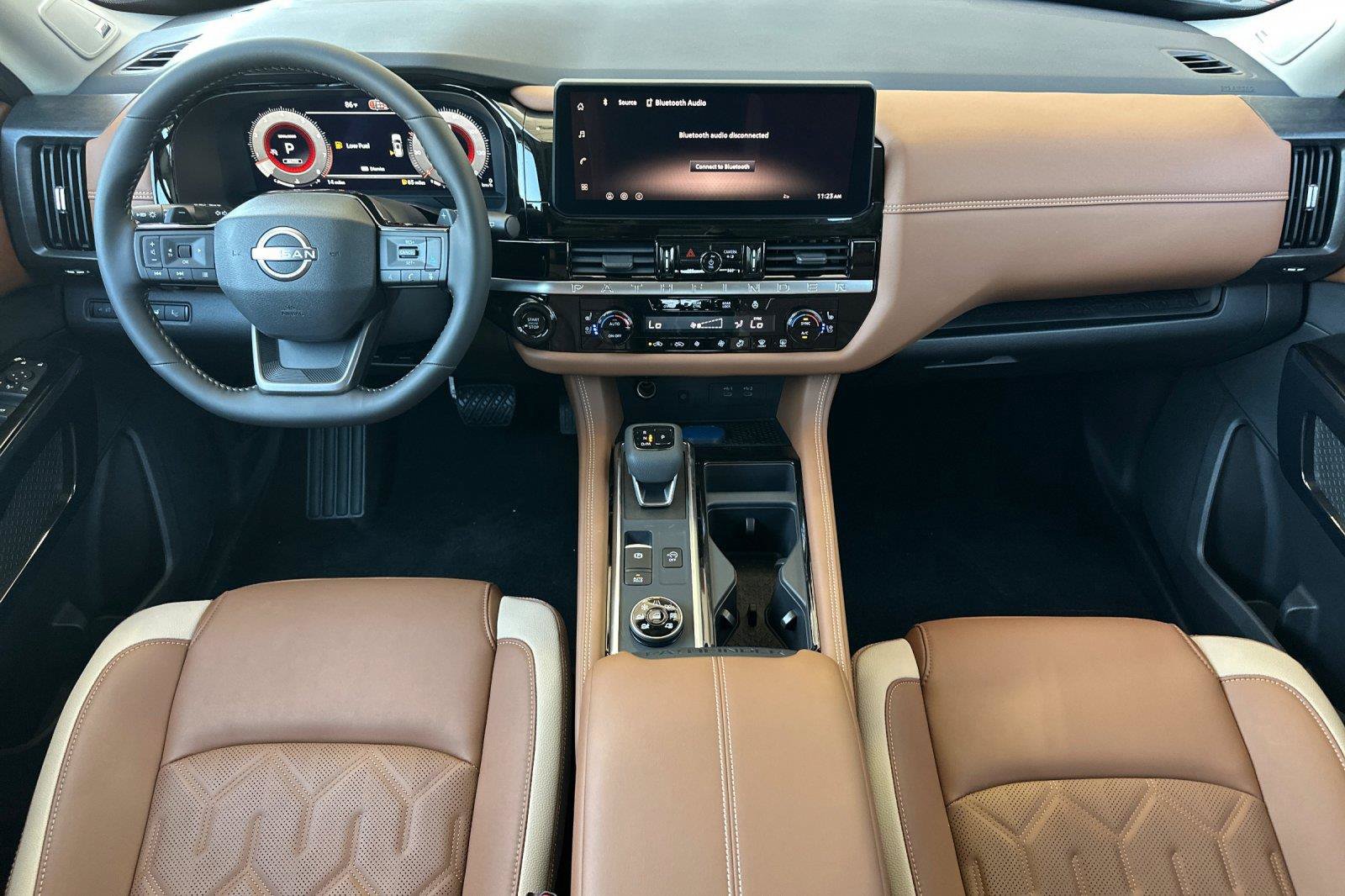 New 2026 Nissan Pathfinder Platinum AWD/4WD image 12