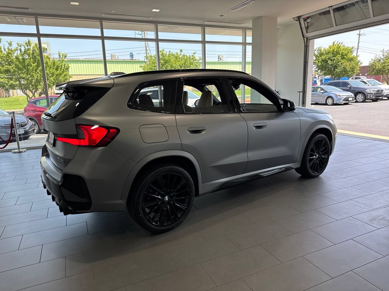 Used 2025 BMW X1 M35i w/ Premium Package AWD/4WD image 8