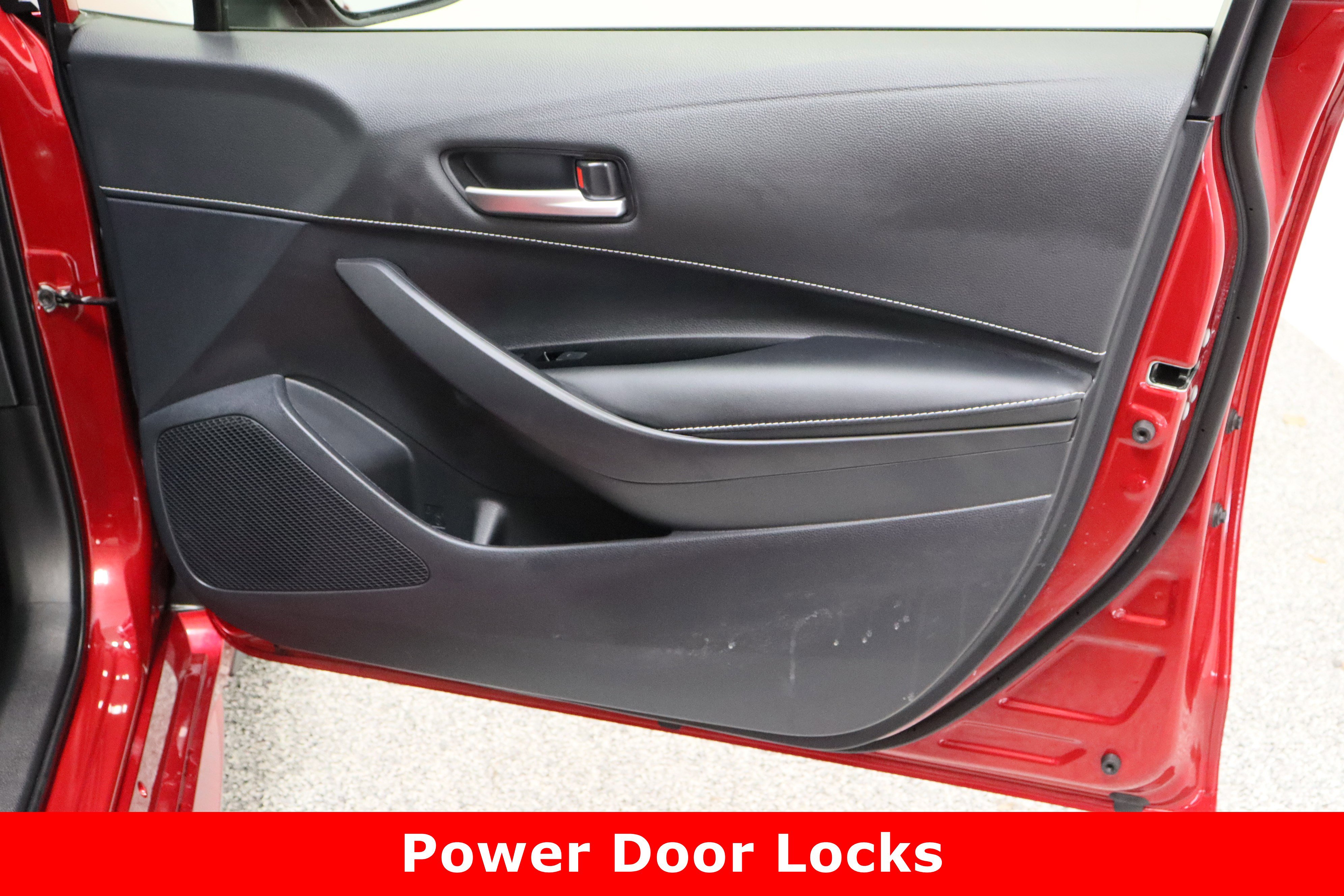 Certified 2025 Toyota Corolla SE image 32