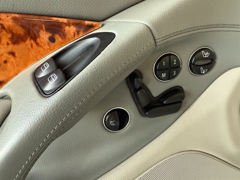 Used 2007 Mercedes-Benz SL 550 image 27