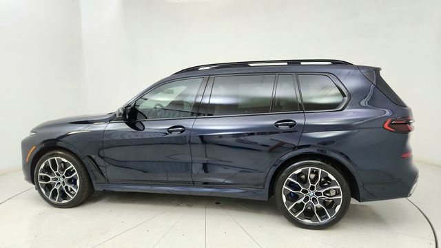 Used 2026 BMW X7 M60i AWD/4WD image 4