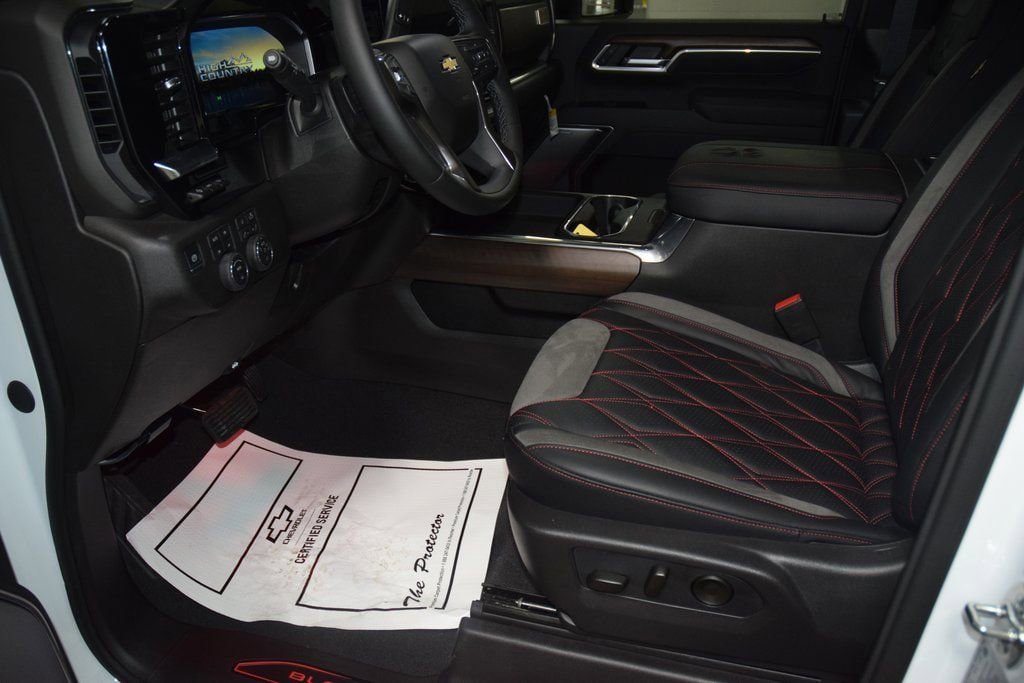 New 2026 Chevrolet Silverado 3500 High Country w/ High Country Premium Package AWD/4WD image 43