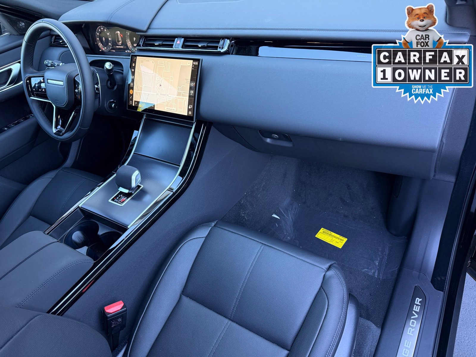 New 2026 Land Rover Range Rover Velar Dynamic SE AWD/4WD image 18