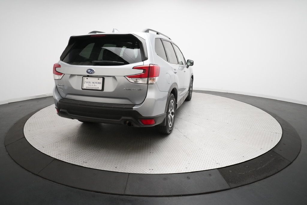 Used 2019 Subaru Forester Premium AWD/4WD image 13