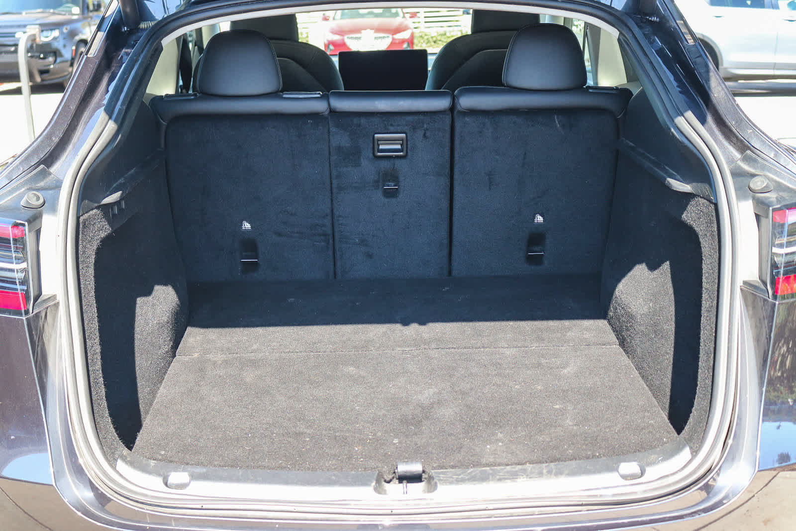 Used 2025 Tesla Model Y Long Range RWD image 27