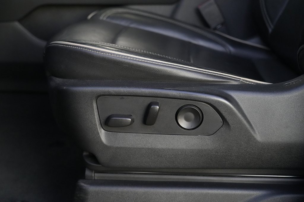 Used 2021 GMC Yukon XL SLT w/ SLT Luxury Plus Package image 31