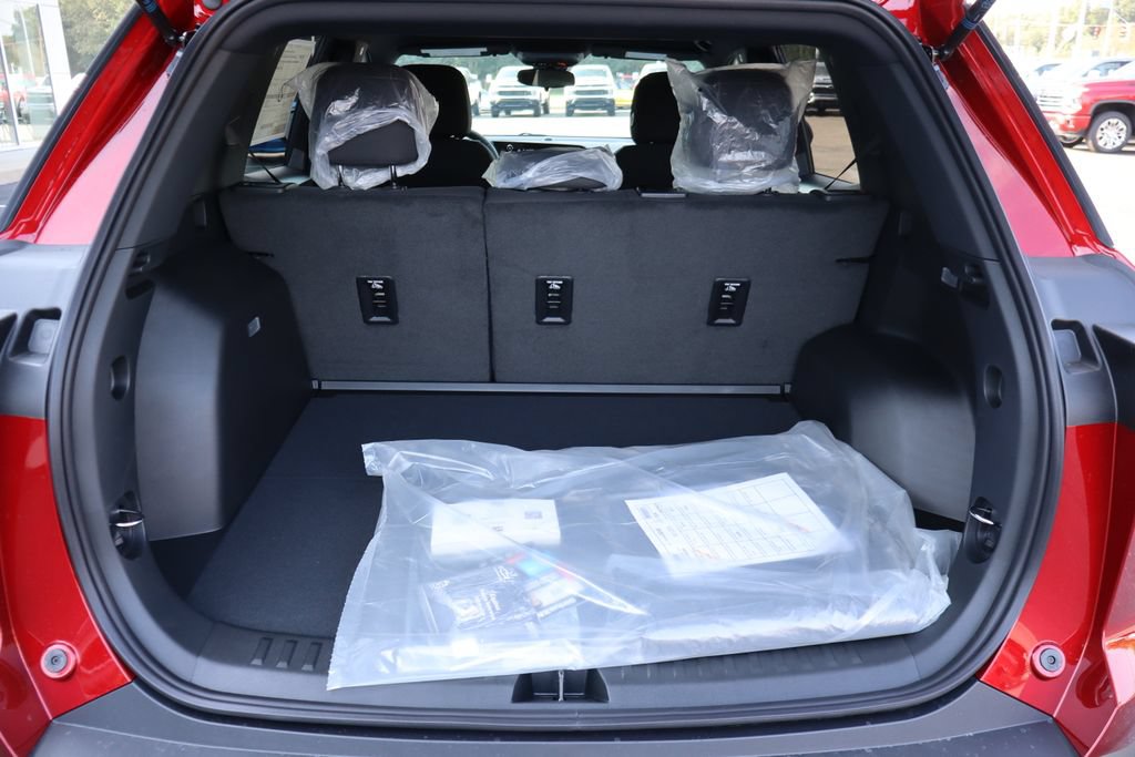 New 2027 Chevrolet Equinox LT FWD image 22