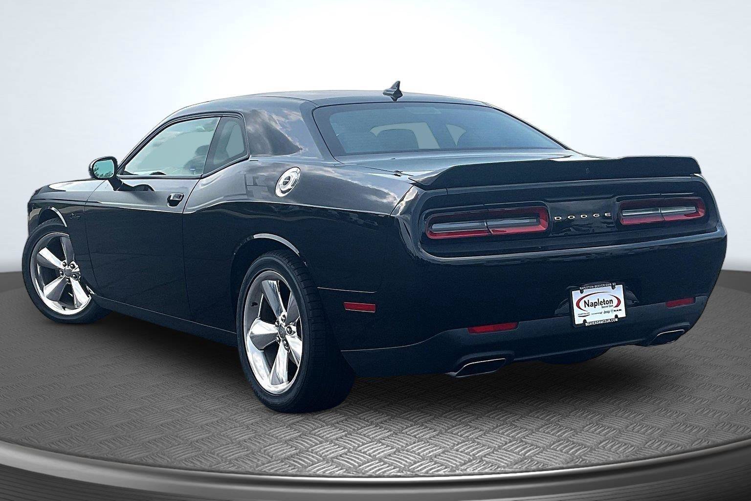 Used 2015 Dodge Challenger R/T Plus RWD image 13