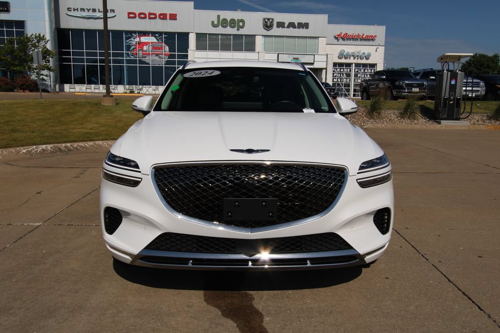 Used 2024 Genesis GV70 2.5T w/ Advanced Package AWD/4WD image 2