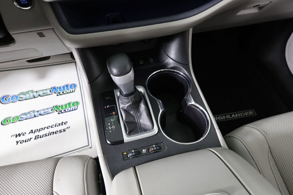 Used 2015 Toyota Highlander Limited image 40