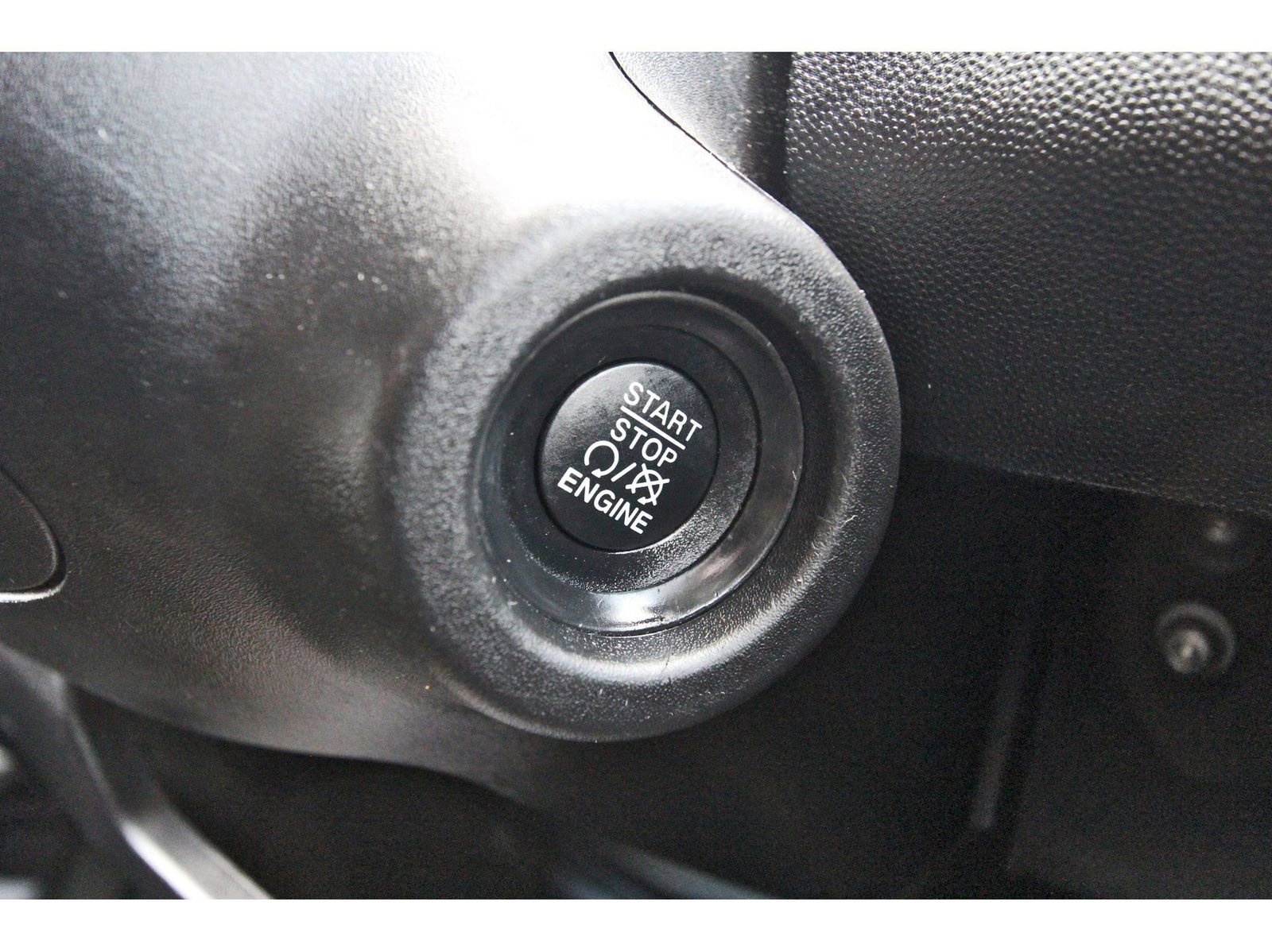 Used 2023 RAM ProMaster 2500 image 20